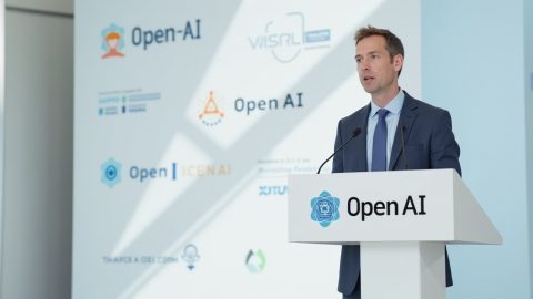 Sam Altman OpenAI Sam Altman verdedigt deal met Pentagon